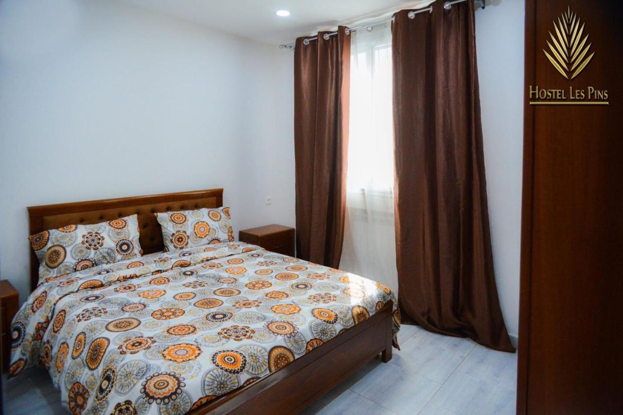 Hostel Les Pins Alger Exterior photo